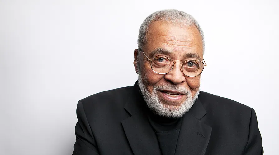 james-earl-jones-darth-vader-voice-dies-at-93